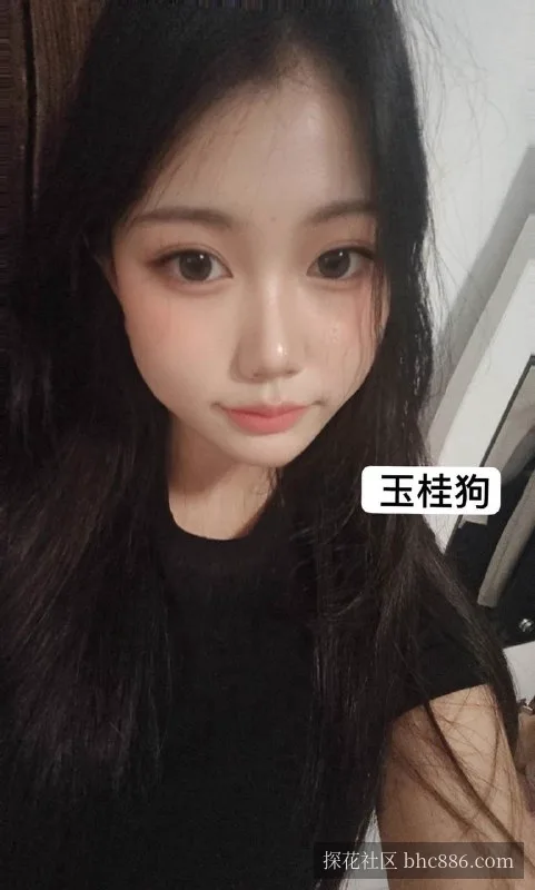 半裸丝足抓龙筋