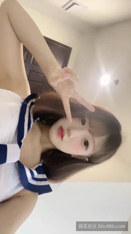 七七