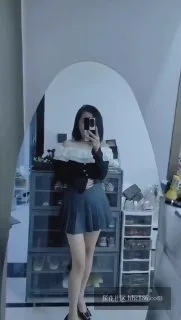 依然