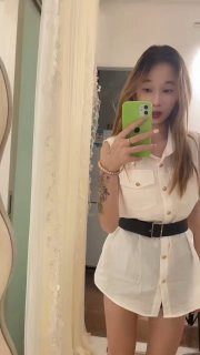 依依